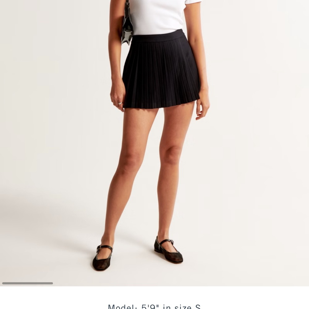 Abercrombie Pleated Mini Skort- XS